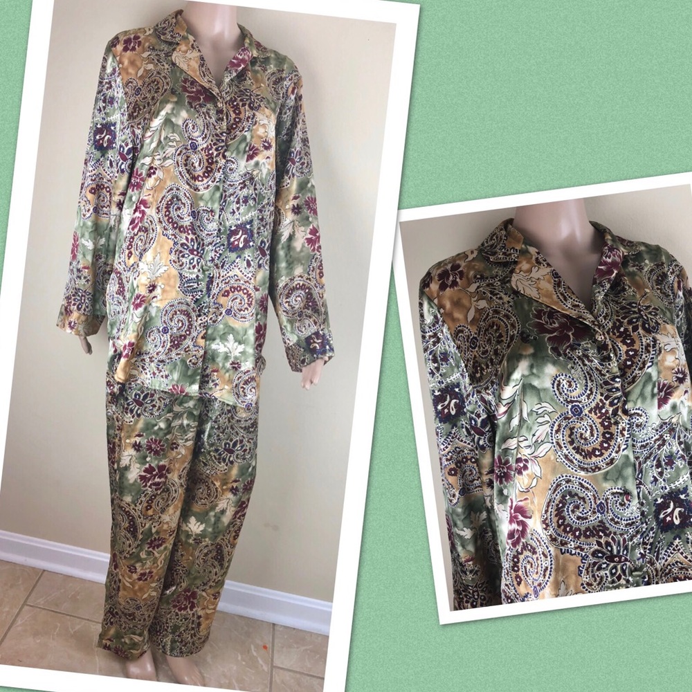 Sophia by delicates 2pc PJ’s  Medium Floral Paisly